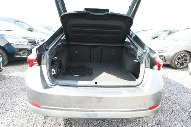 Octavia PHEV 204 DSG Matrix Nav eHk Kessy ACC 