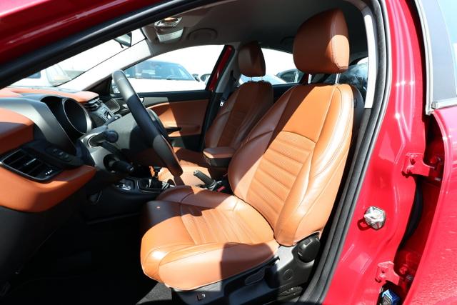 Alfa Romeo Giulietta Super 1,4 TB 120 Leder PDC SHZ LM18Z 