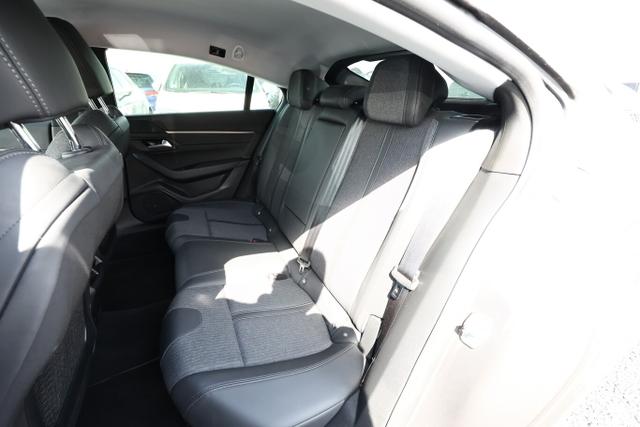 Peugeot 508 Allure Pack 1.5 BHDi 130 EAT8 Nav. PDC 