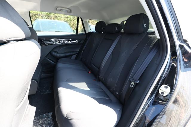 MG MG5 Comfort 5 61kWh ACC Keyl Kam PDC SHZ LED Nav 