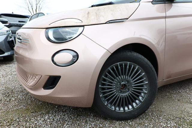 Fiat 500e 3+1 42kWh 118 Icon Nav Klima Temp DigCo 16Z BT 