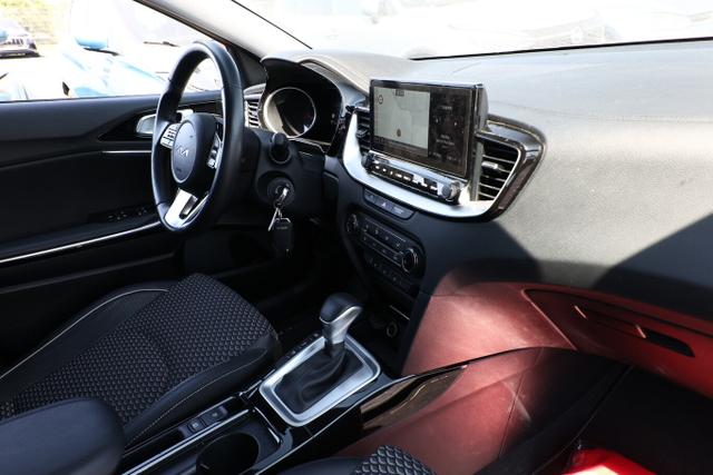 Kia XCeed Vision 1.6 CRDI 136 DCT LED PDC LaneAs 17Z 