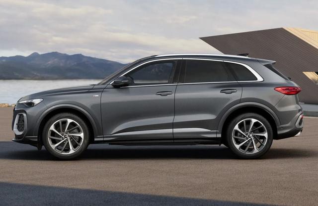Audi Q5 - S line TDI 204 neues Modell Tech 20Z Pano Kam