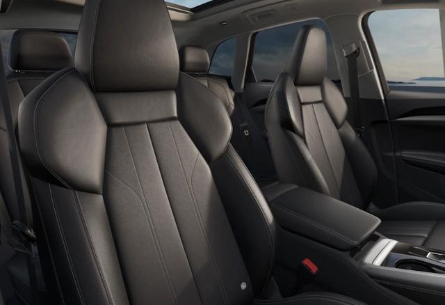 Audi Q5 S line TDI 204 neues Modell Tech 20Z Pano Kam 