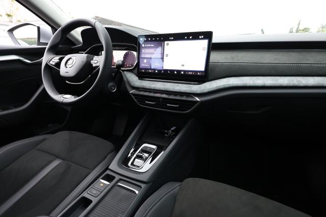 Octavia Lim eTSI150 DSG Selec Matrix Key Nav ACC 