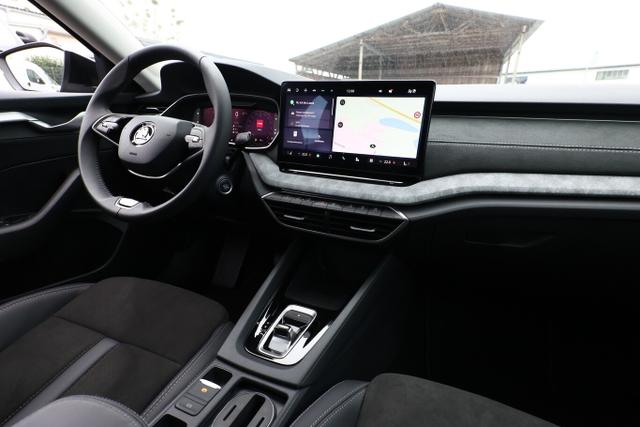 Octavia Lim eTSI150 DSG Selec Matrix Key Nav ACC 
