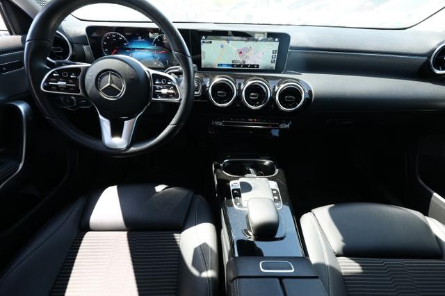 Mercedes-Benz A-Klasse Progressive A 200 DCT DisplayP ParkAs LED SHZ 