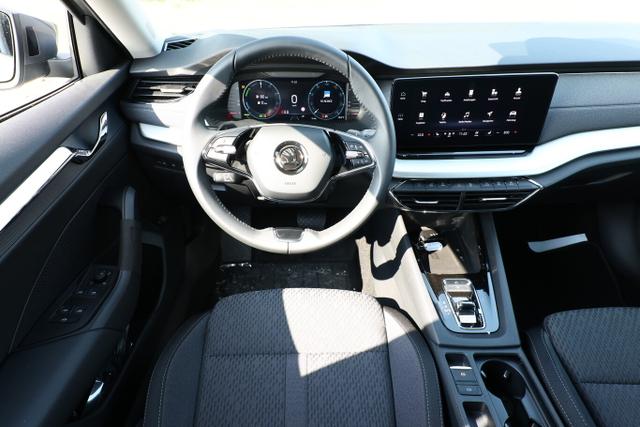 Skoda Octavia PHEV 204 DSG SideA ACC Kam SHZ Kessy 18Z 