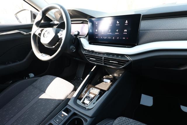 Skoda Octavia PHEV 204 DSG SideA ACC Kam SHZ Kessy 18Z 