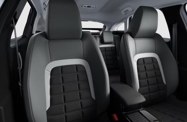 C4 PLUS MHEV 136 eDSC6 FACELIFT Nav Kam PDC LED 