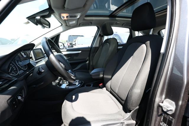BMW 2er Active Tourer Advantage 220i Steptronic Pano Nav 