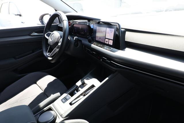 Volkswagen Golf Style VIII 1.5 eTSI 150 DSG LED Nav PDC SHZ 