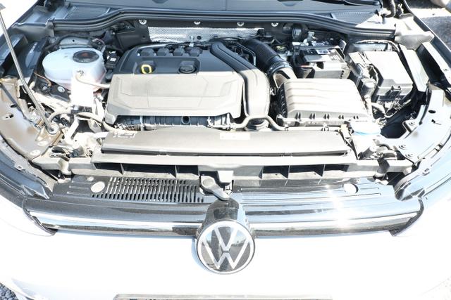 Volkswagen Golf Style VIII 1.5 eTSI 150 DSG LED Nav PDC SHZ 