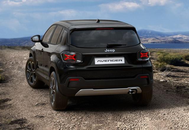Jeep Avenger Summit 1.2 MHEV 100 DCT Pano Leder Nav 