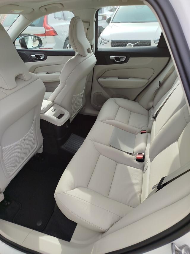 Volvo XC60 Ultra Dark T6 AWD 360Kam HUD Pano ACC H/K 