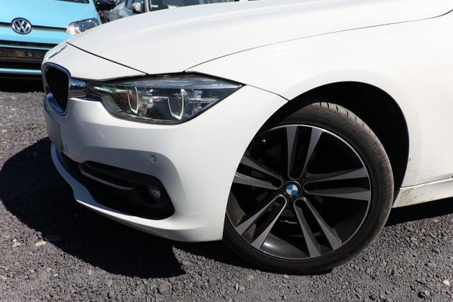 BMW 3er Touring Sport Line 318d LED Nav SHZ PDC KeyL 