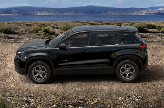 Jeep Avenger - Longitude 1.2 MHEV 110 DTC SHZ LED PDC