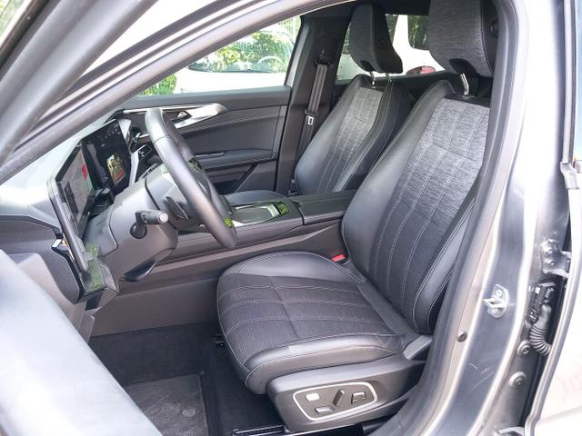 Austral Techno TCe 160 MHEV CVT ACC Massage 19" 
