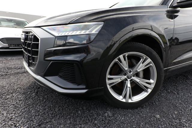 Audi Q8 55 TFSI quattro tiptr. S line Sport 21Z Matri 