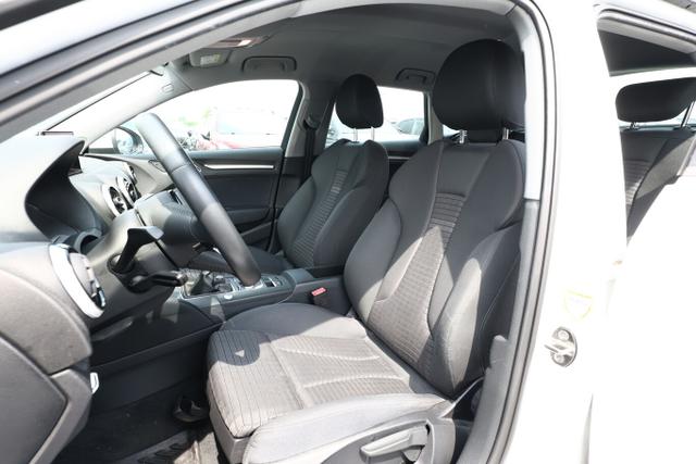 Audi A3 Sportback sport 35 TFSI 150 Nav PDC KeyL Temp 
