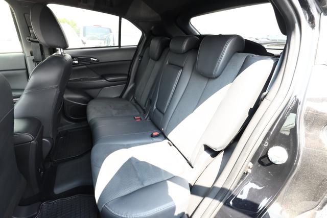 Mitsubishi Eclipse Cross Plus 2.4 MIVEC 188 4WD Nav. PDC 