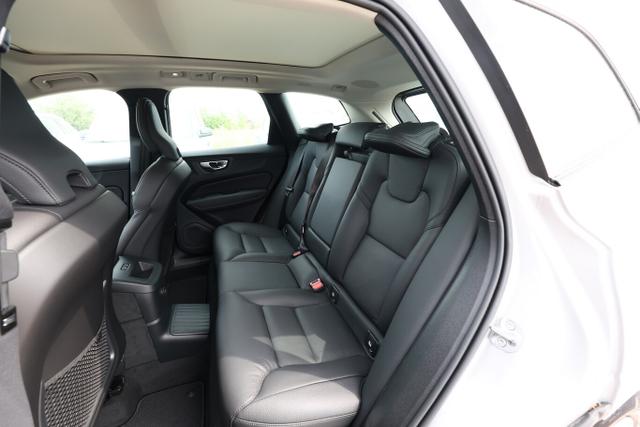 Volvo XC60 Ultra Dark T6 AWD 360Kam HUD Pano ACC H/K 