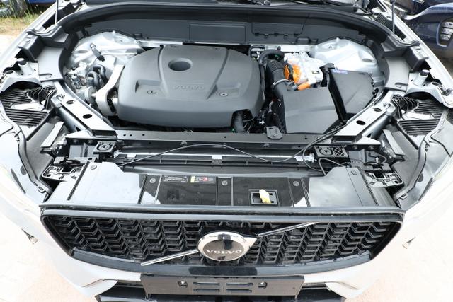 Volvo XC60 Ultra Dark T6 AWD 360Kam HUD Pano ACC H/K 