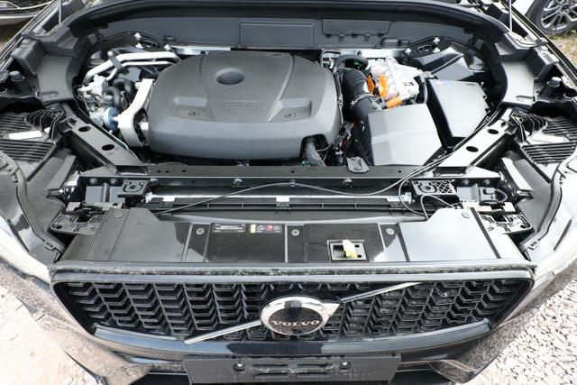 Volvo XC60 Ultra Dark T6 AWD 360Kam HUD Pano ACC H/K 