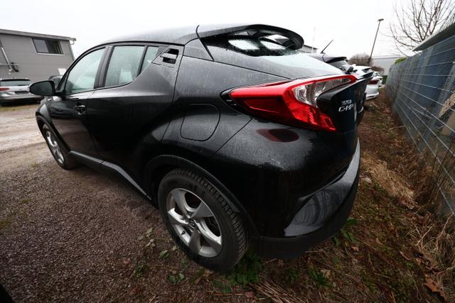 Toyota C-HR Flow 1.8 Hybrid 122 CVT PDC Temp Kam LaneAs 