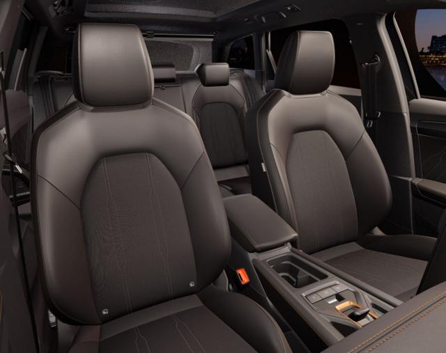 Cupra Leon Sportstourer ST 1.5 eTSI 150 DSG IntelliD Pano Matrix 