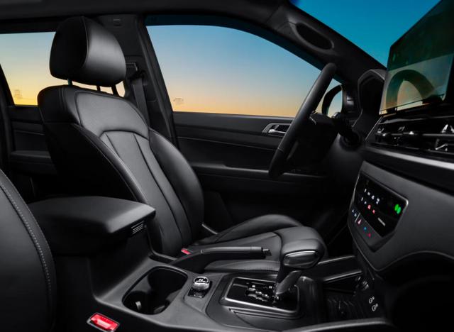 Musso Grand Lux e-XDi 202 Aut AWD LED Nav Leder 
