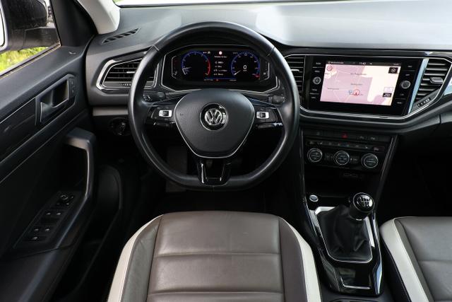 Volkswagen T-Roc Sport 1.5 TSI 150 Leder Pano ACC LED AHK 
