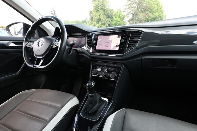 Volkswagen T-Roc Sport 1.5 TSI 150 Leder Pano ACC LED AHK 