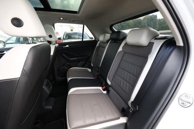 Volkswagen T-Roc Sport 1.5 TSI 150 Leder Pano ACC LED AHK 