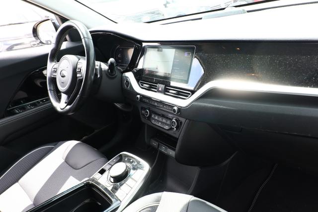 Kia Niro EV Vision e-Niro 64 kWh LED Nav BSS PrivG LaneA 17Z 