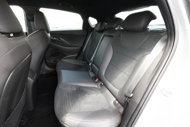 Hyundai i30 Fastback N Performance 2.0 T-GDI 275 LED Nav 