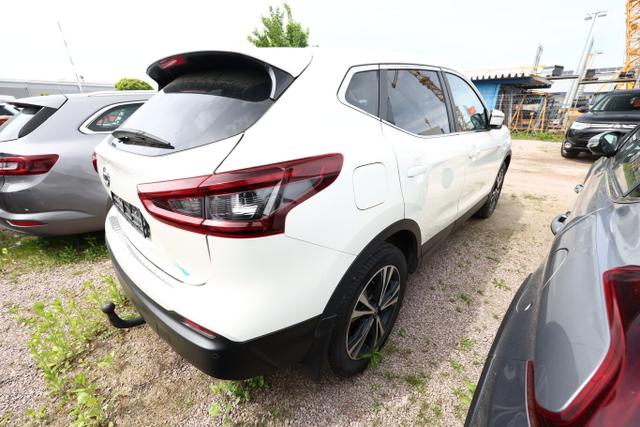 Nissan Qashqai N-CONNECTA 1.3 DIG-T 160 DCT LED Nav ACC 