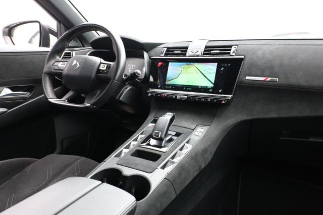 DS Automobiles 7 Crossback Performance Line+ 1.5 BHDi 130 EAT8 Perf.Li.+ LED ACC 