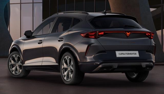 Cupra Formentor 1.5 eTSI 150 DSG Pano LED Edge SHZ ACC 