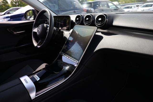 Mercedes-Benz C-Klasse C 180 Aut. LED Nav ParkAs Kam SHZ Temp AppCo 17 