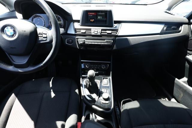 BMW 2er Active Tourer Advantage 216i LED PDC SHZ 