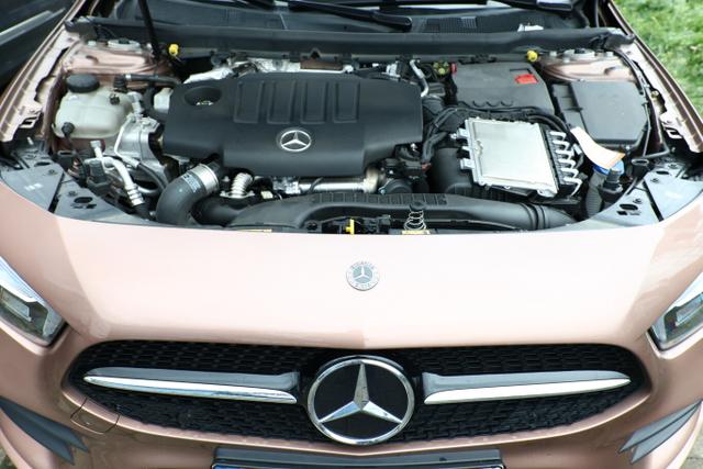 Mercedes-Benz A-Klasse Edition 2021 A 220 d 190 DCT 4M Edition2021/AMG LED Nav Pano 
