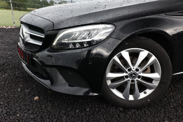 Mercedes-Benz C-Klasse AVANTGARDE C 180 d Aut 122 LED Nav Kam PDCvo/hi 