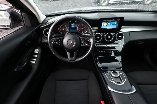 Mercedes-Benz C-Klasse AVANTGARDE C 180 d Aut 122 LED Nav Kam PDCvo/hi 