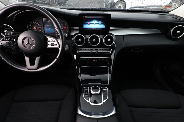 Mercedes-Benz C-Klasse AVANTGARDE C 180 d Aut 122 LED Nav Kam PDCvo/hi 