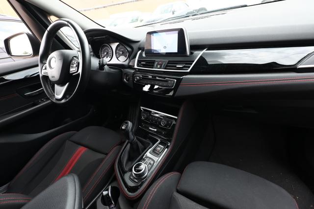 BMW 2er Gran Tourer Sport Line 218i LED NAV. PDC 