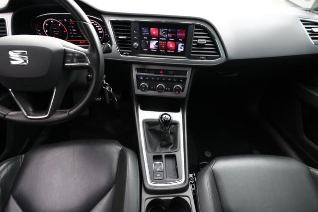 Seat Leon Sportstourer Style ST 1.6 TDI 116 Leder Nav LED PDC AHK 