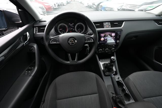 Skoda Octavia Combi Style 1.5 TSI 150 SmartLi PDC 
