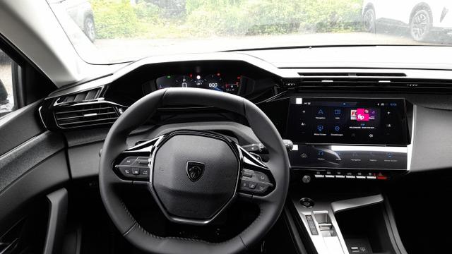 Peugeot 308 130 EAT8 Allure Nav Keyl 360° ACC SHZ PDC 