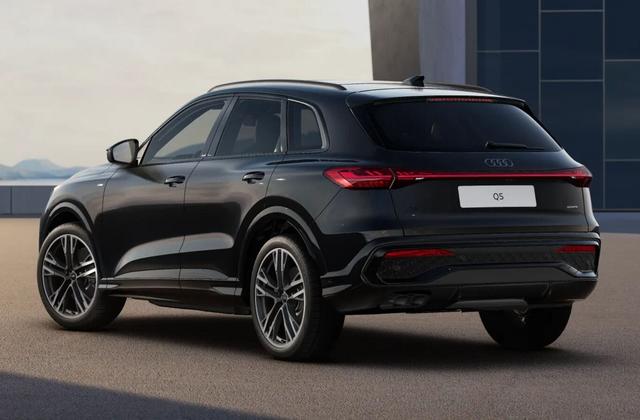Audi Q5 S line TDI 204 2xS neues Modell Tech+ Pano 21Z 